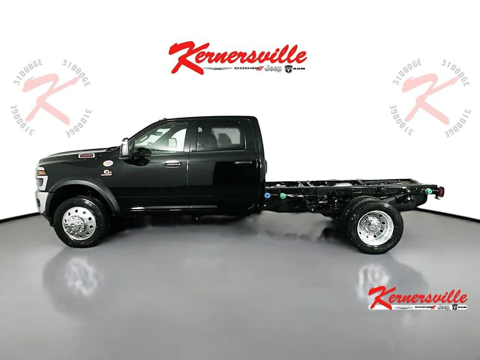 2026 Ram 4500 & 5500 - Image 4 of 21