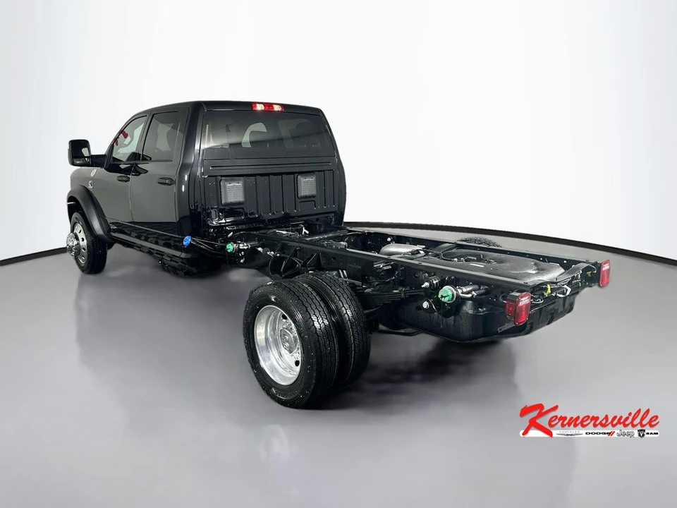 2026 Ram 4500 & 5500 - Image 5 of 21