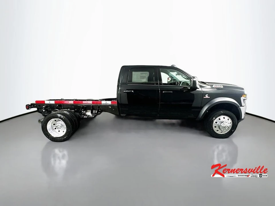 2026 Ram 4500 & 5500 - Image 8 of 20