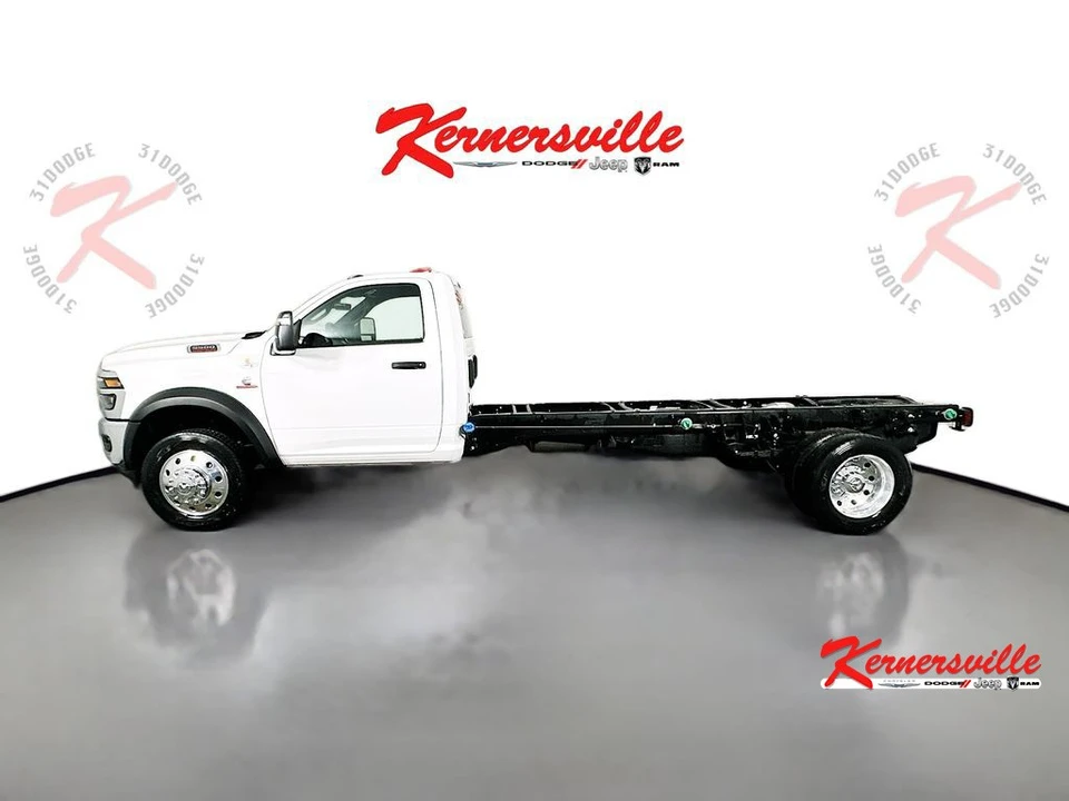 2026 Ram 4500 & 5500 - Image 4 of 21
