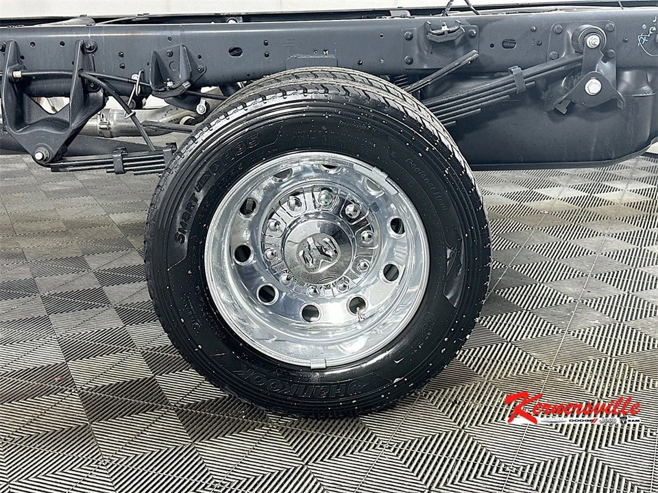 2026 Ram 4500 & 5500 - Image 16 of 21