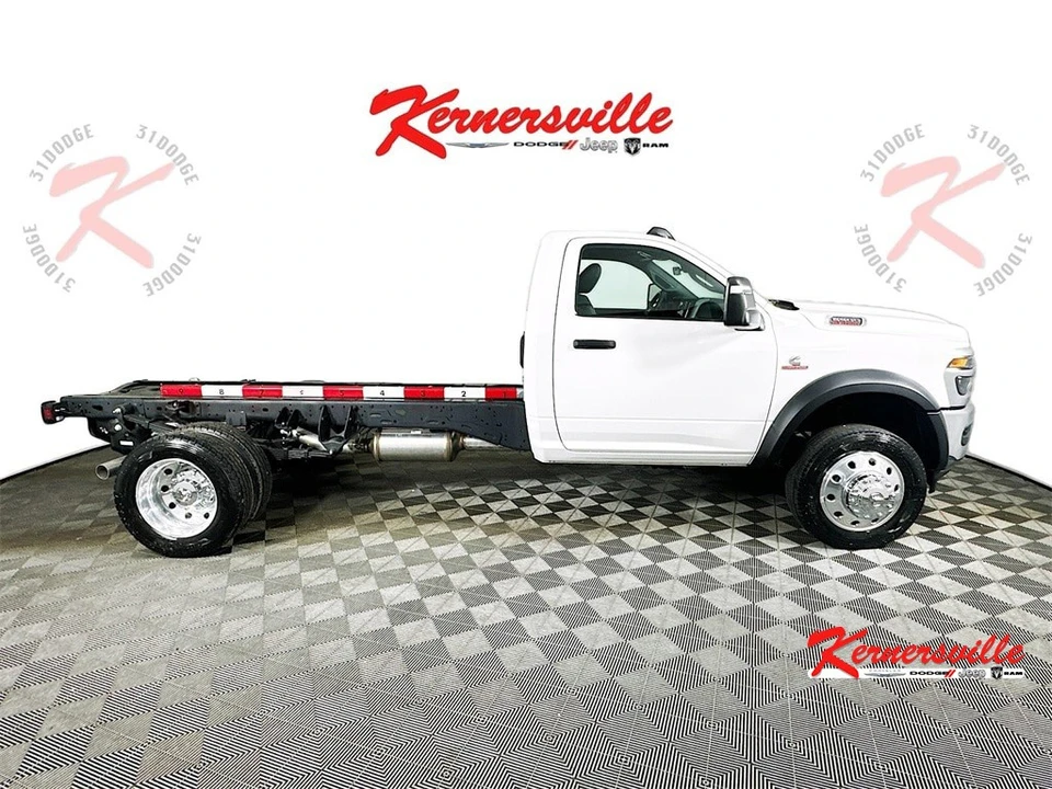 2026 Ram 4500 & 5500 - Image 8 of 21