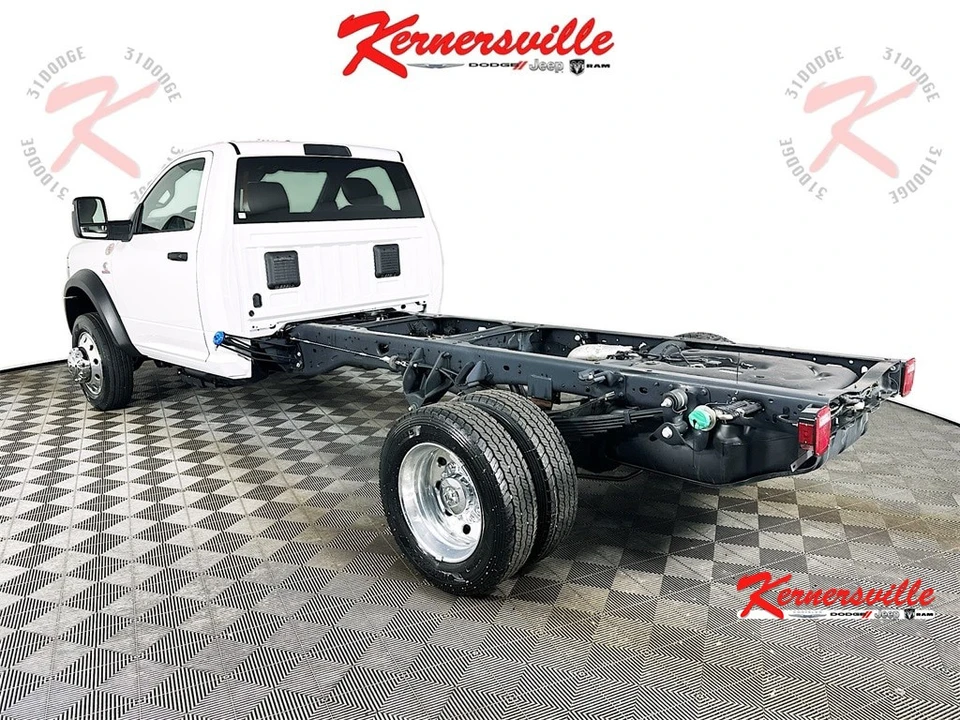 2026 Ram 4500 & 5500 - Image 5 of 21