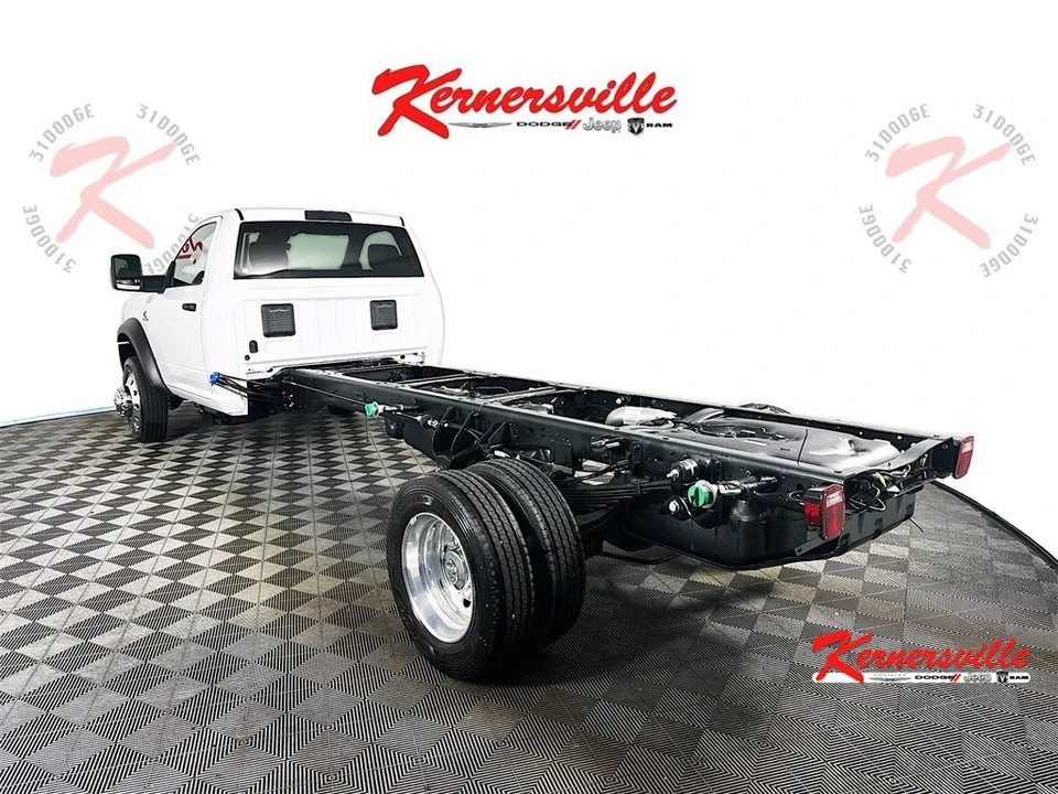 2026 Ram 4500 & 5500 - Image 5 of 21