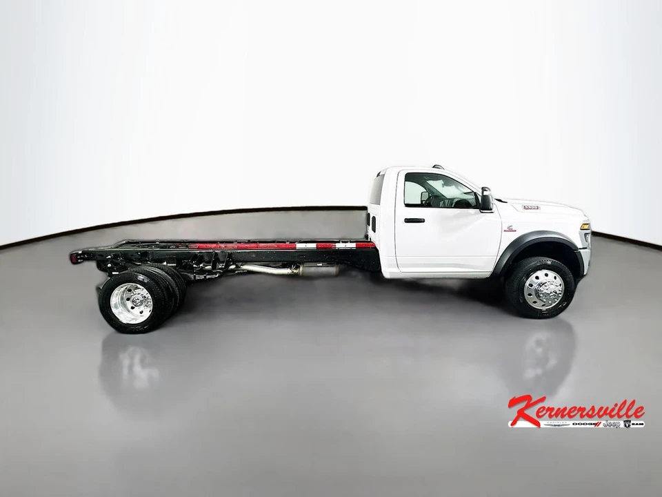 2026 Ram 4500 & 5500 - Image 8 of 12