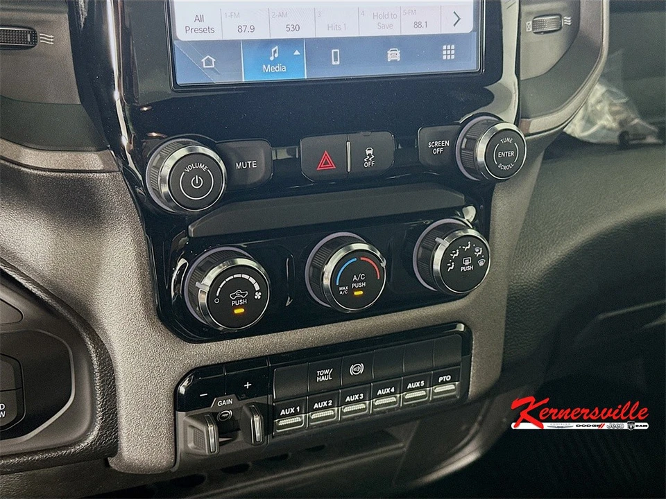 2026 Ram 4500 & 5500 - Image 15 of 20