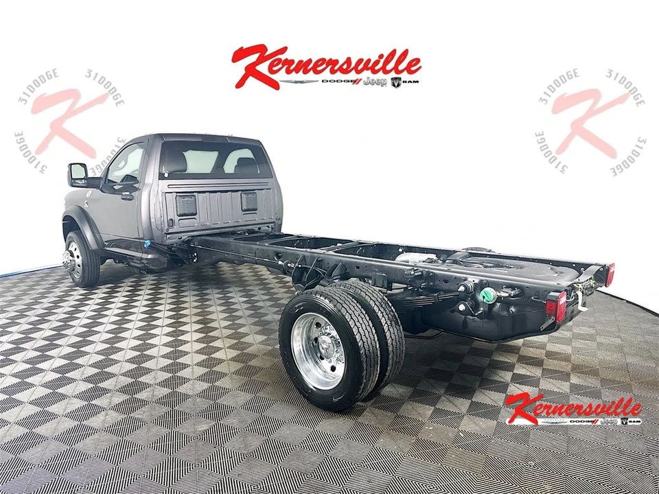 2026 Ram 4500 & 5500 - Image 5 of 21