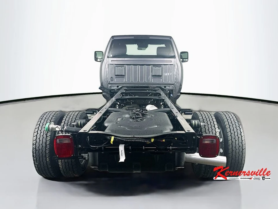 2026 Ram 4500 & 5500 - Image 6 of 21
