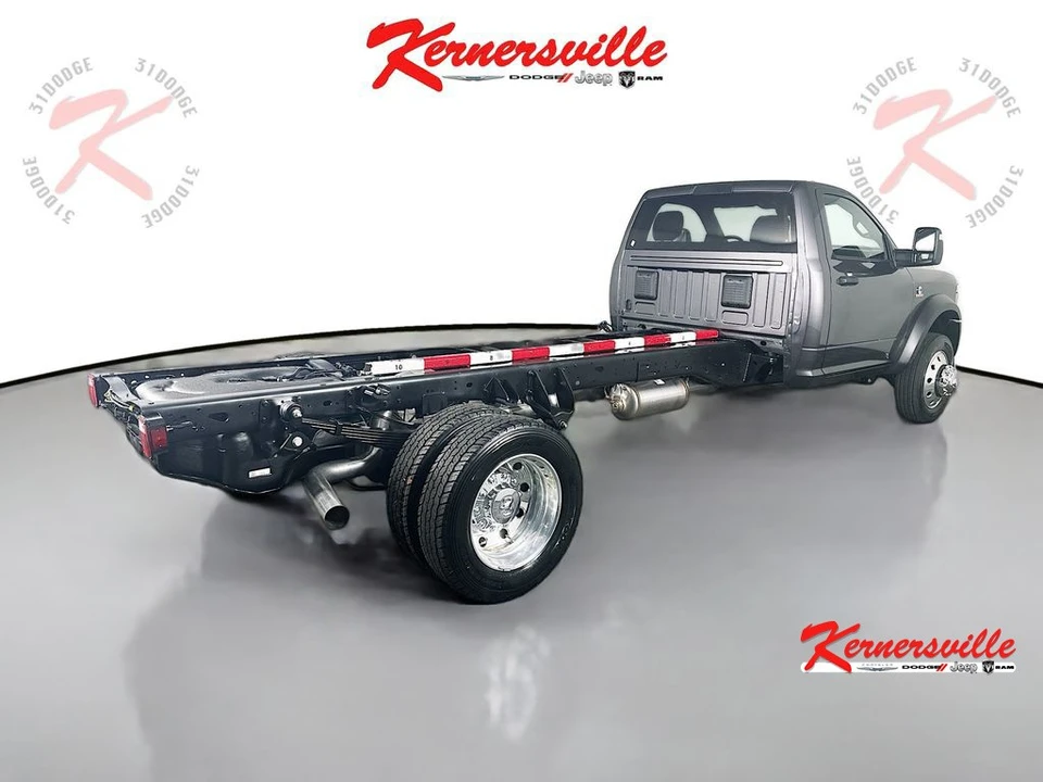 2026 Ram 4500 & 5500 - Image 7 of 12