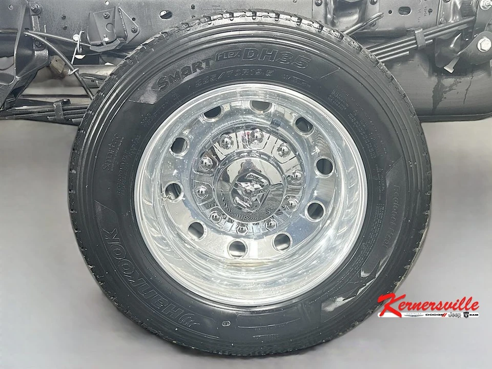 2026 Ram 4500 & 5500 - Image 17 of 21