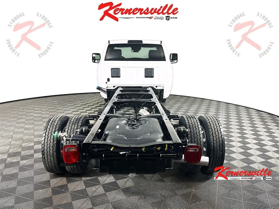 2026 Ram 4500 & 5500 - Image 6 of 12