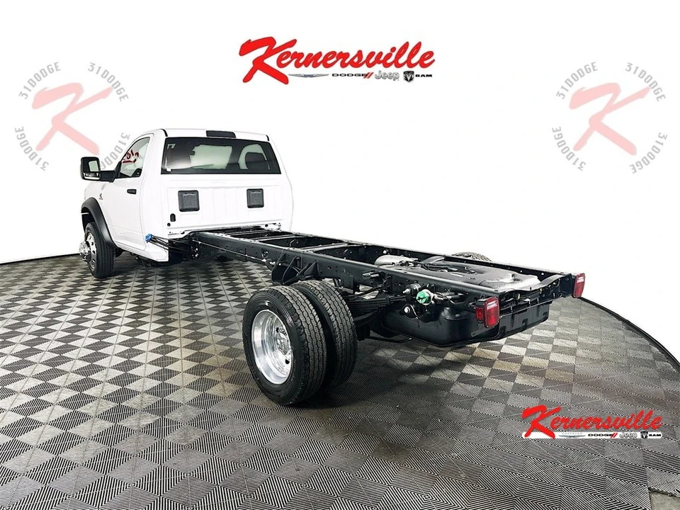 2026 Ram 4500 & 5500 - Image 5 of 20