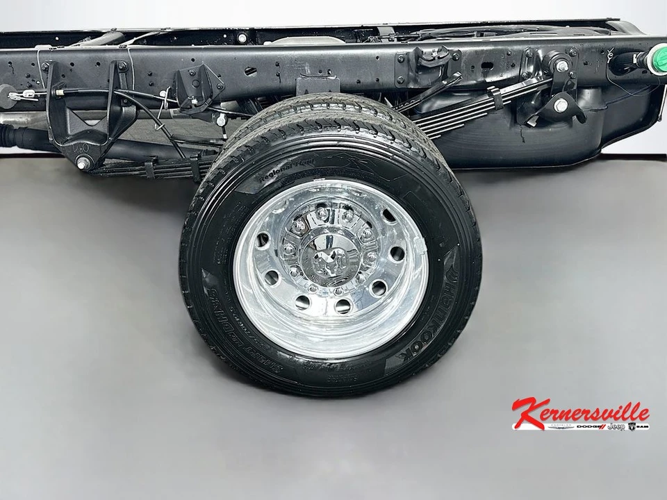 2026 Ram 4500 & 5500 - Image 16 of 20