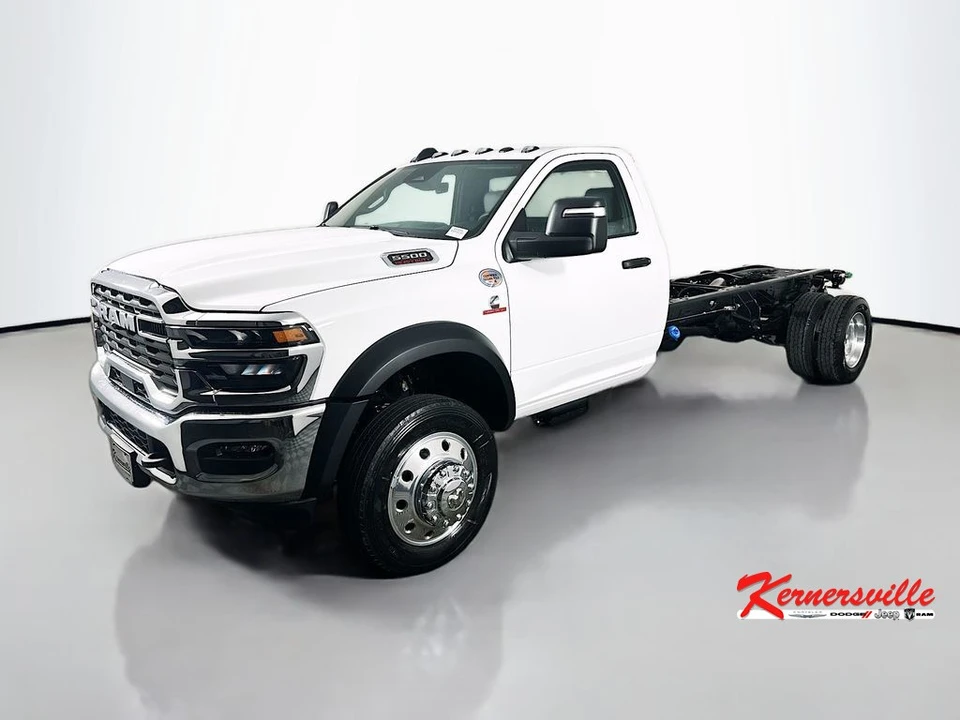 2026 Ram 4500 & 5500 - Image 3 of 12