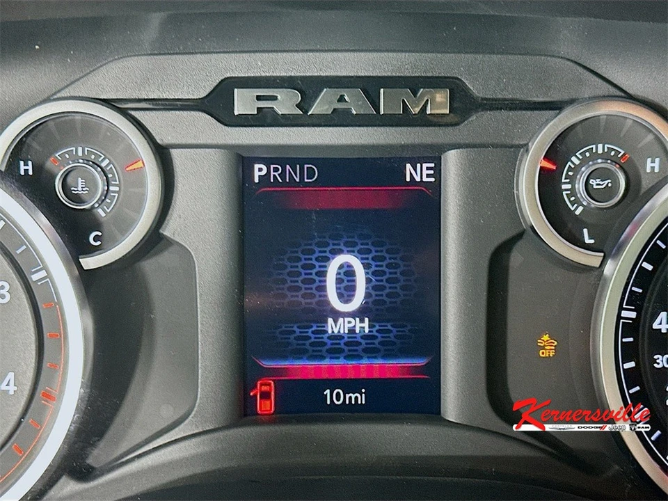 2026 Ram 4500 & 5500 - Image 11 of 12