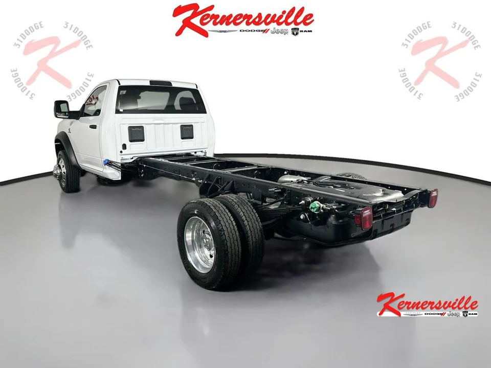2026 Ram 4500 & 5500 - Image 5 of 12