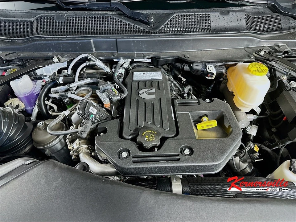 2026 Ram 4500 & 5500 - Image 17 of 21