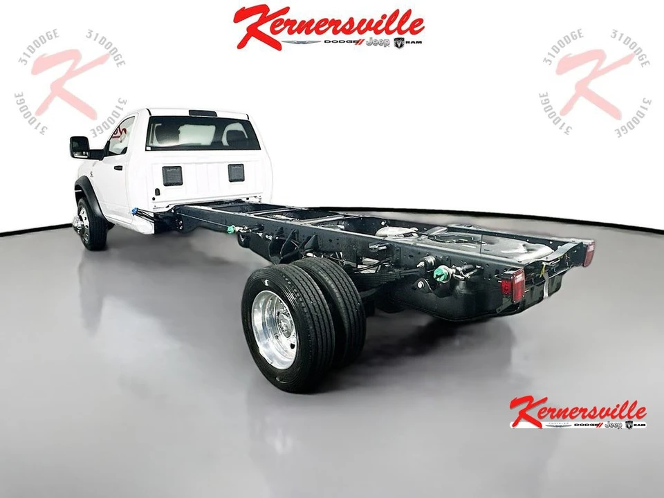 2026 Ram 4500 & 5500 - Image 5 of 12