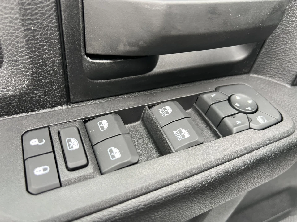 2026 Ram 4500 & 5500 - Image 15 of 21