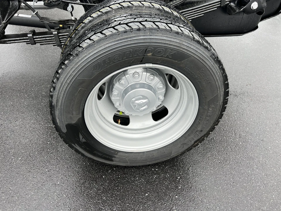 2026 Ram 4500 & 5500 - Image 10 of 21