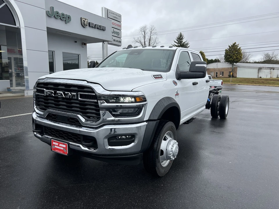 2026 Ram 4500 & 5500 - Image 6 of 21