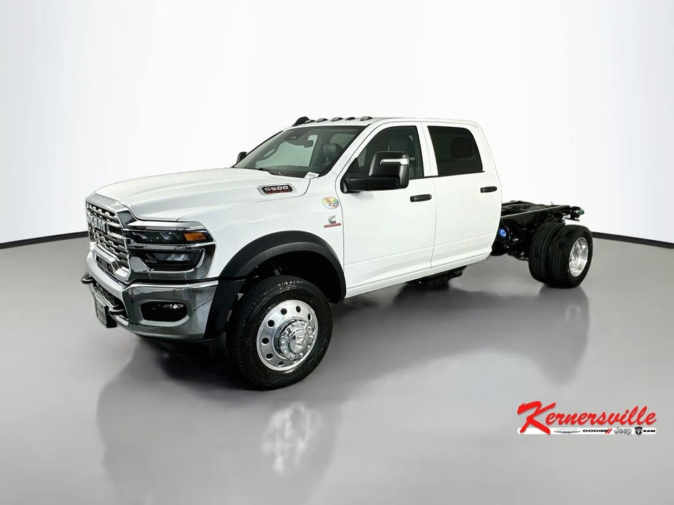 2026 Ram 4500 & 5500 - Image 3 of 21
