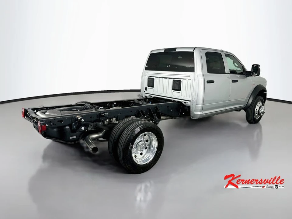 2026 Ram 4500 & 5500 - Image 7 of 21
