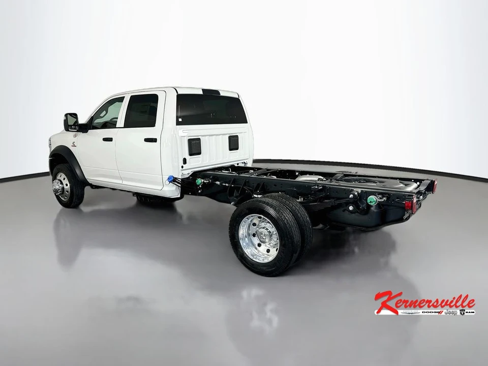 2026 Ram 4500 & 5500 - Image 5 of 21