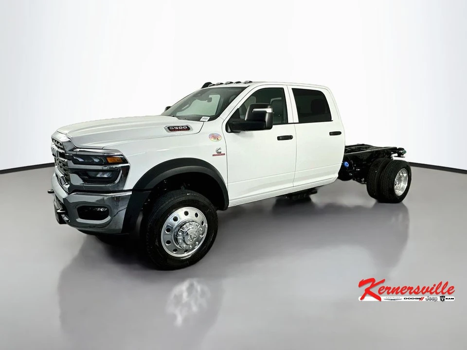 2026 Ram 4500 & 5500 - Image 3 of 21