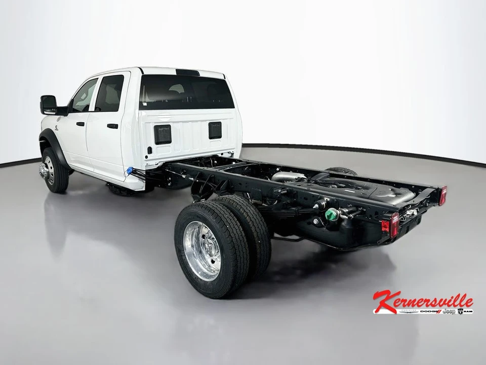 2026 Ram 4500 & 5500 - Image 5 of 20