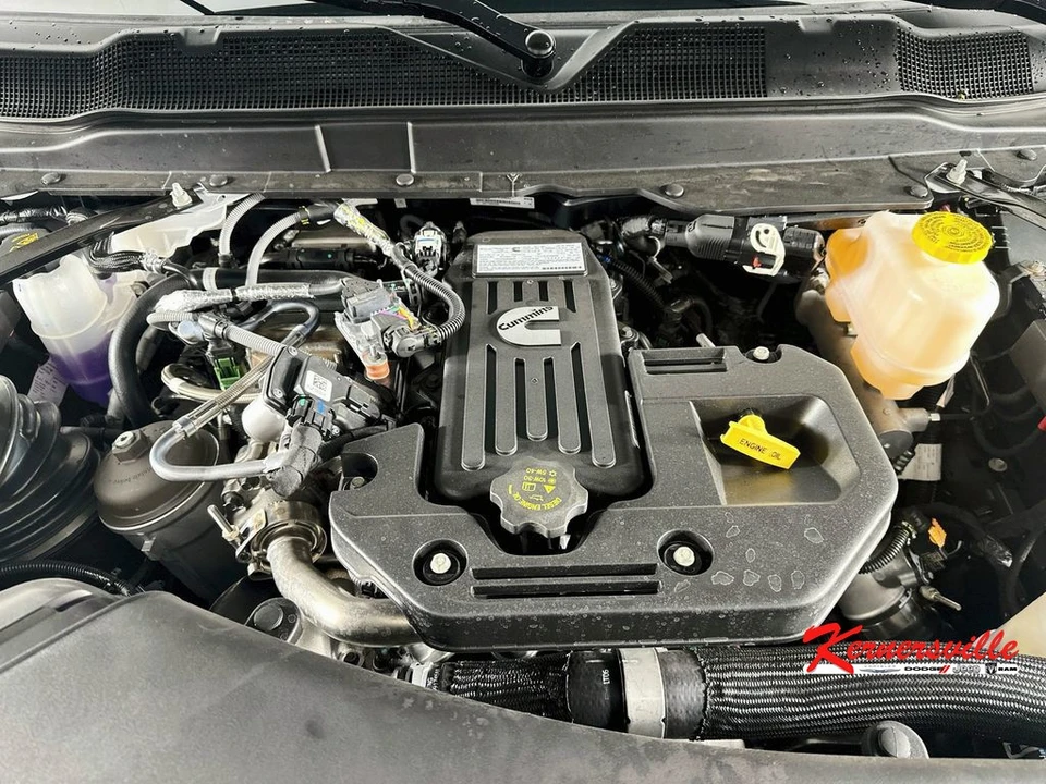 2026 Ram 4500 & 5500 - Image 17 of 20