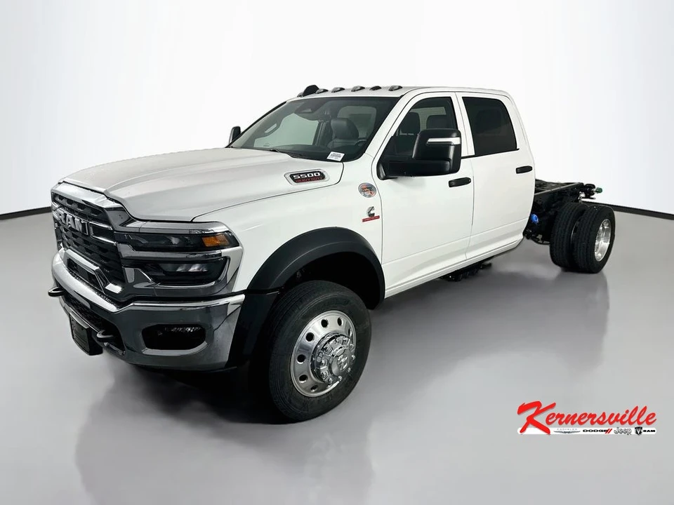 2026 Ram 4500 & 5500 - Image 3 of 20