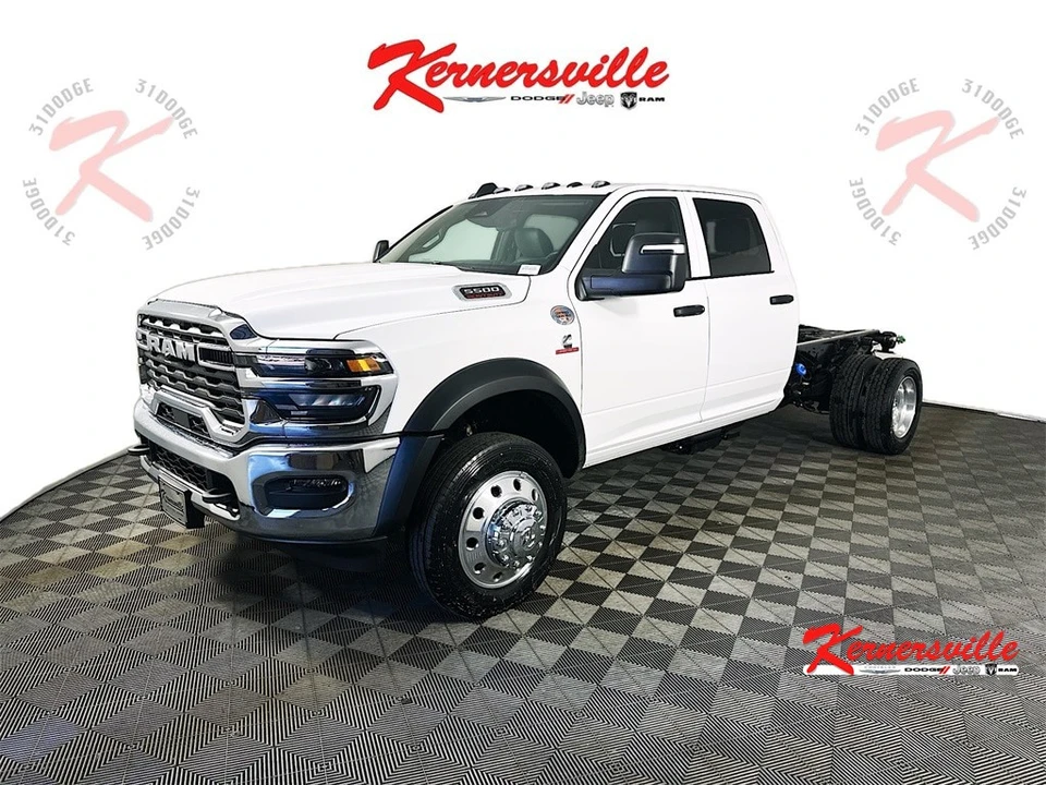 2026 Ram 4500 & 5500 - Image 3 of 21