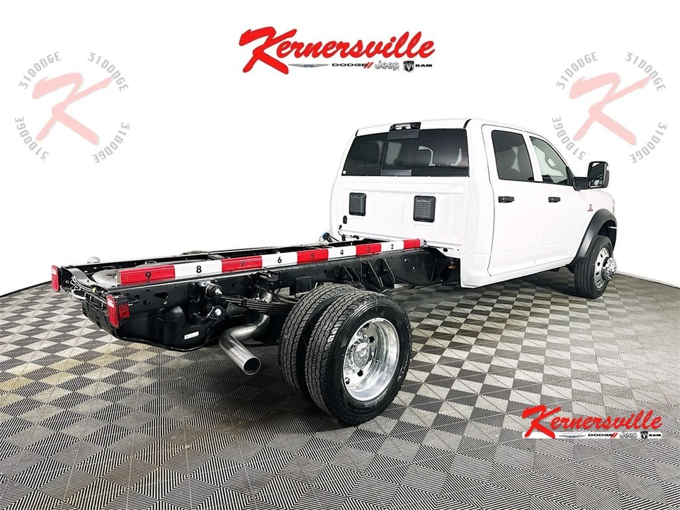2026 Ram 4500 & 5500 - Image 7 of 21