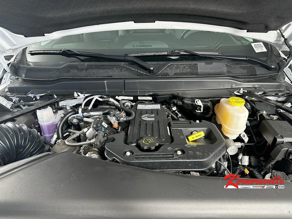 2026 Ram 4500 & 5500 - Image 17 of 21