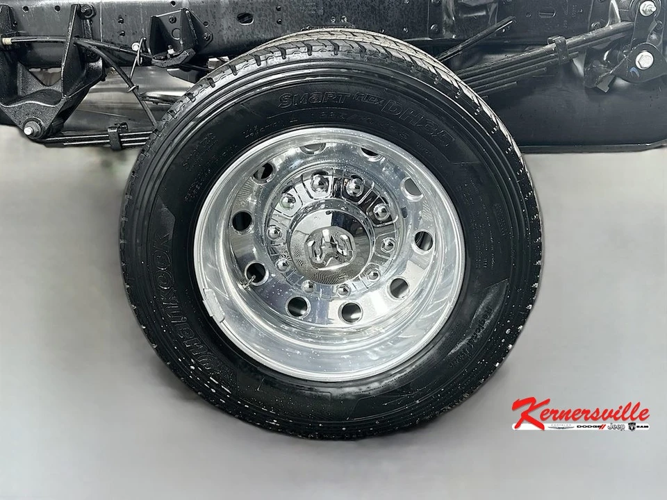 2026 Ram 4500 & 5500 - Image 16 of 21