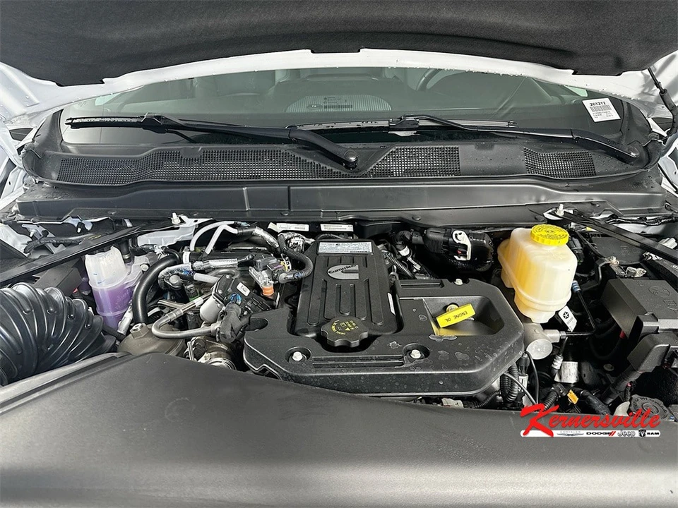2026 Ram 4500 & 5500 - Image 17 of 21