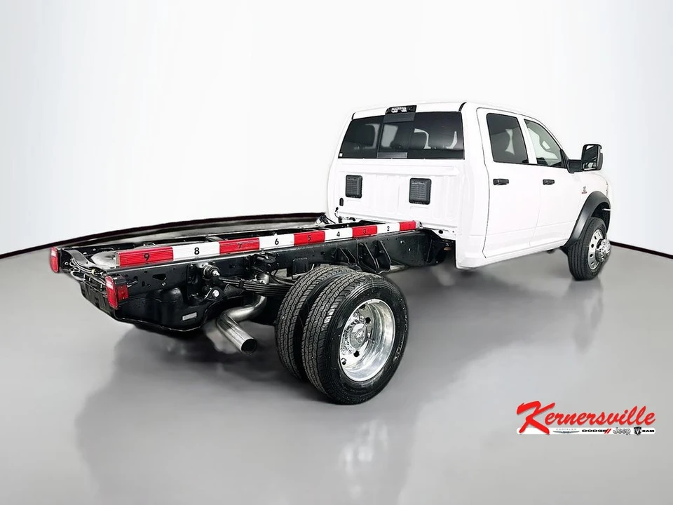 2026 Ram 4500 & 5500 - Image 7 of 21