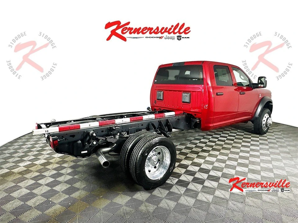 2026 Ram 4500 & 5500 - Image 7 of 12