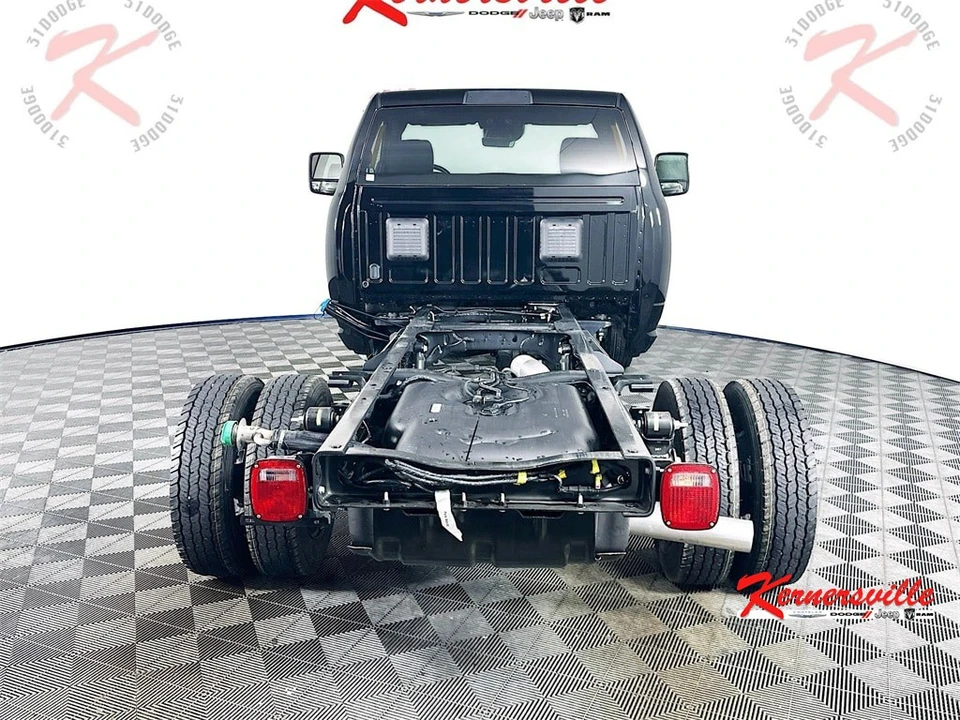 2026 Ram 4500 & 5500 - Image 6 of 20