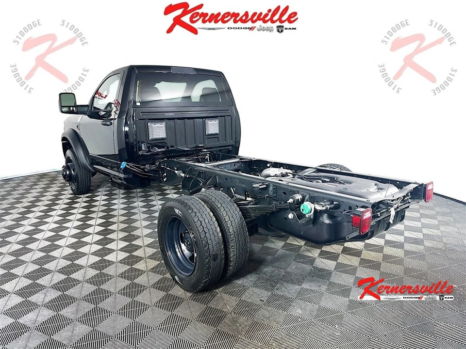 2026 Ram 4500 & 5500 - Image 5 of 20