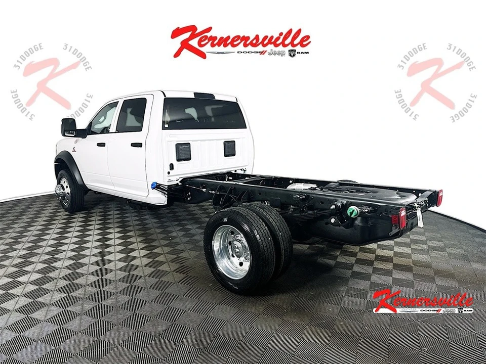 2026 Ram 4500 & 5500 - Image 5 of 21