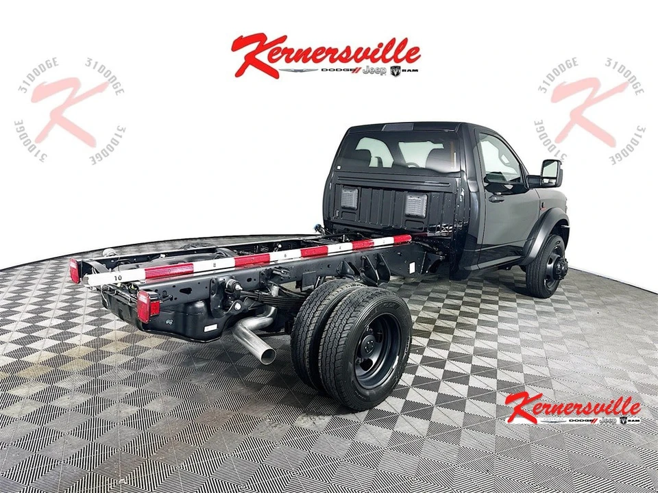 2026 Ram 4500 & 5500 - Image 7 of 20