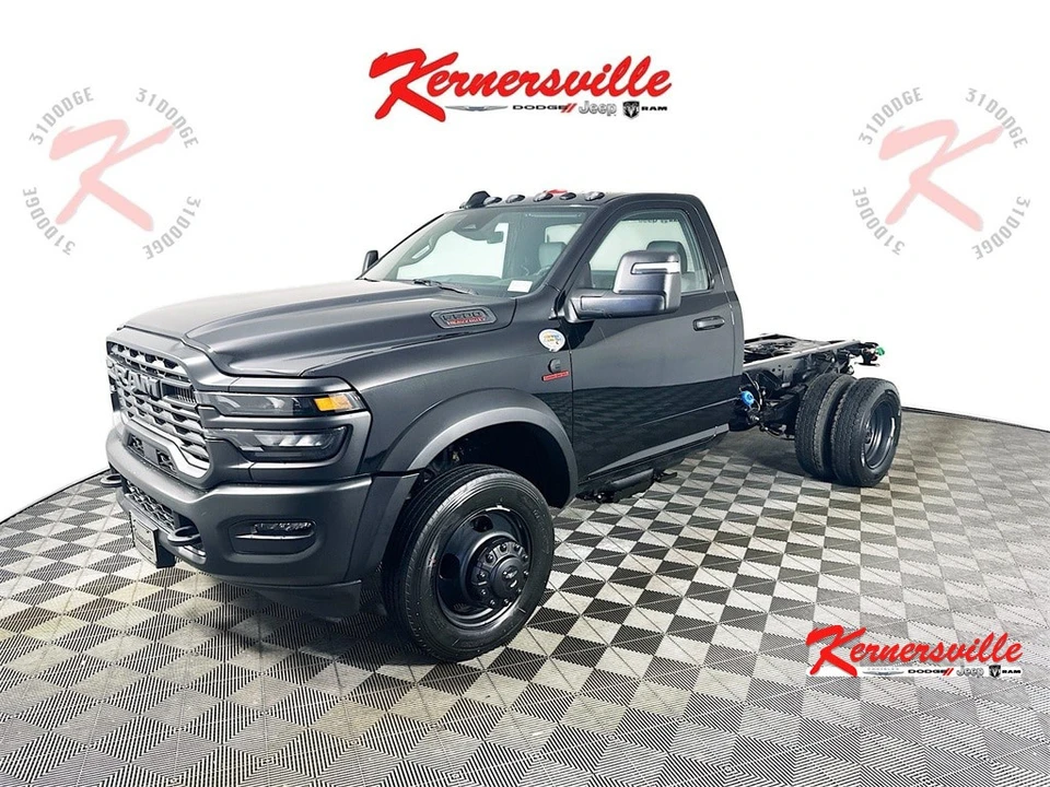 2026 Ram 4500 & 5500 - Image 3 of 20