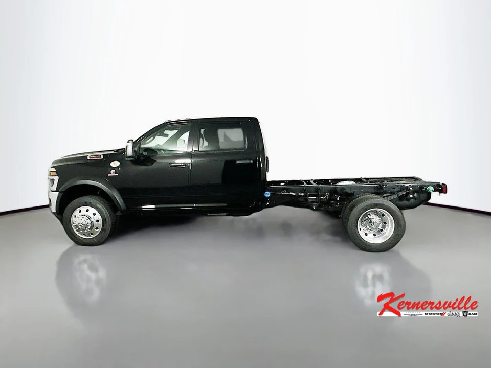 2026 Ram 4500 & 5500 - Image 4 of 12