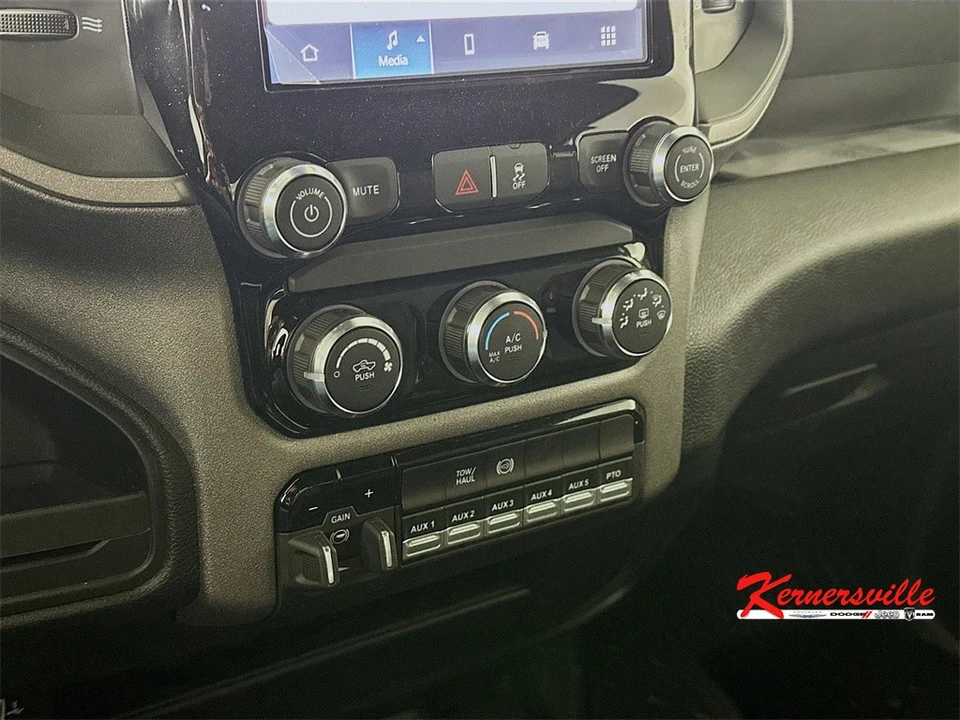 2026 Ram 4500 & 5500 - Image 15 of 21