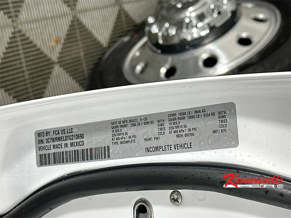 2026 Ram 4500 & 5500 - Image 19 of 21