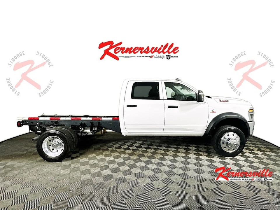 2026 Ram 4500 & 5500 - Image 8 of 21