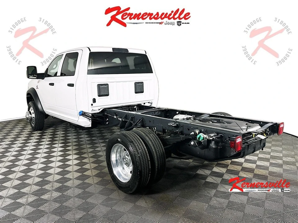 2026 Ram 4500 & 5500 - Image 5 of 21