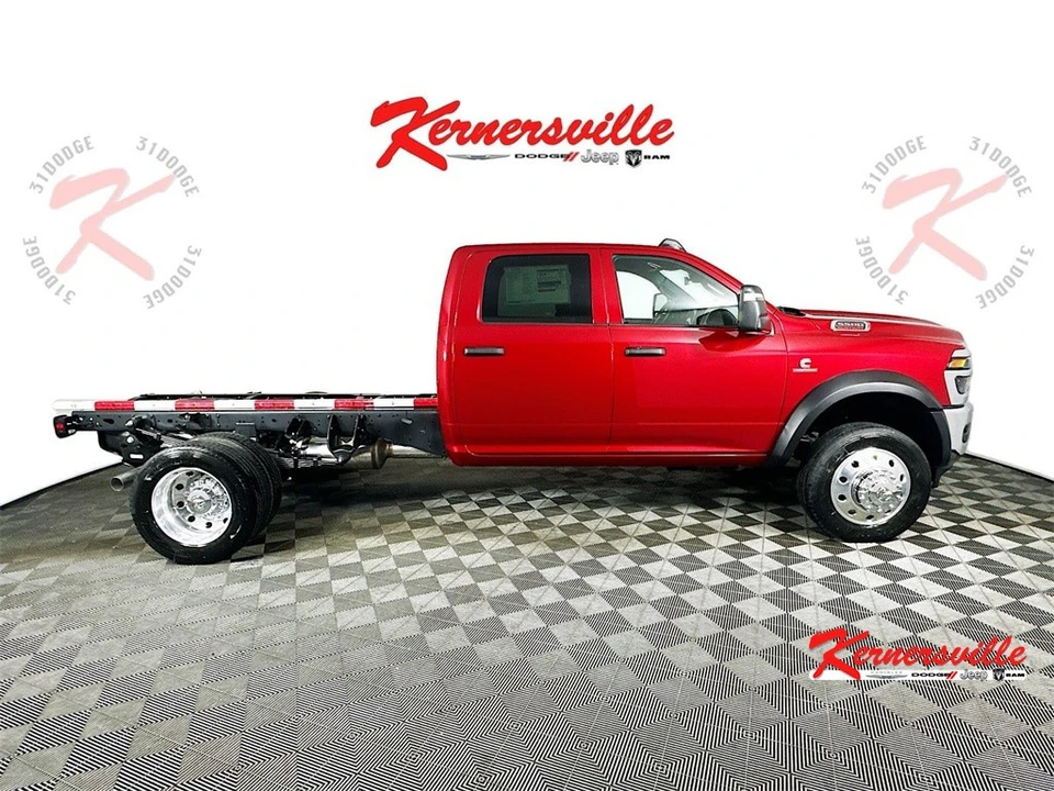 2026 Ram 4500 & 5500 - Image 8 of 12